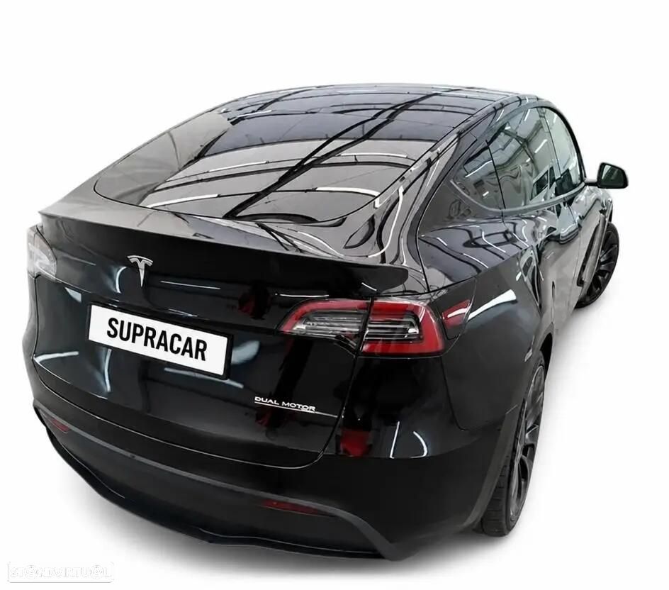 Tesla Model Y Performance Dual Motor AWD - 4