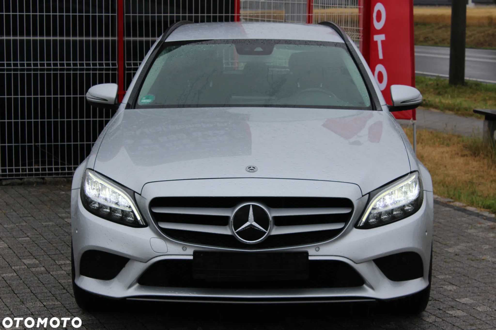 Mercedes-Benz Klasa C 200 d T 9G-TRONIC - 2