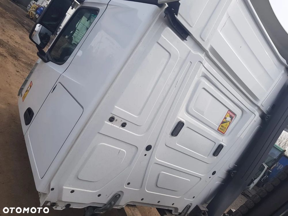 KABINA MERCEDES ACTROS MP4  Classic Space - 7