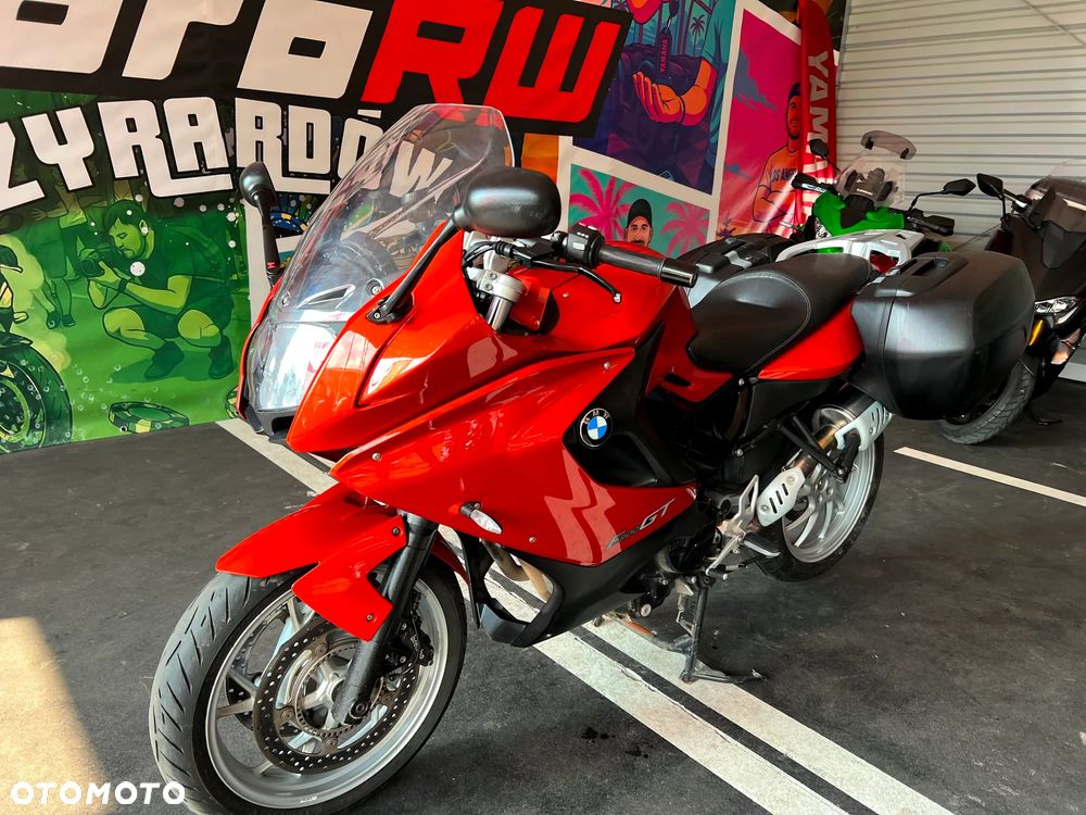 BMW F - 21