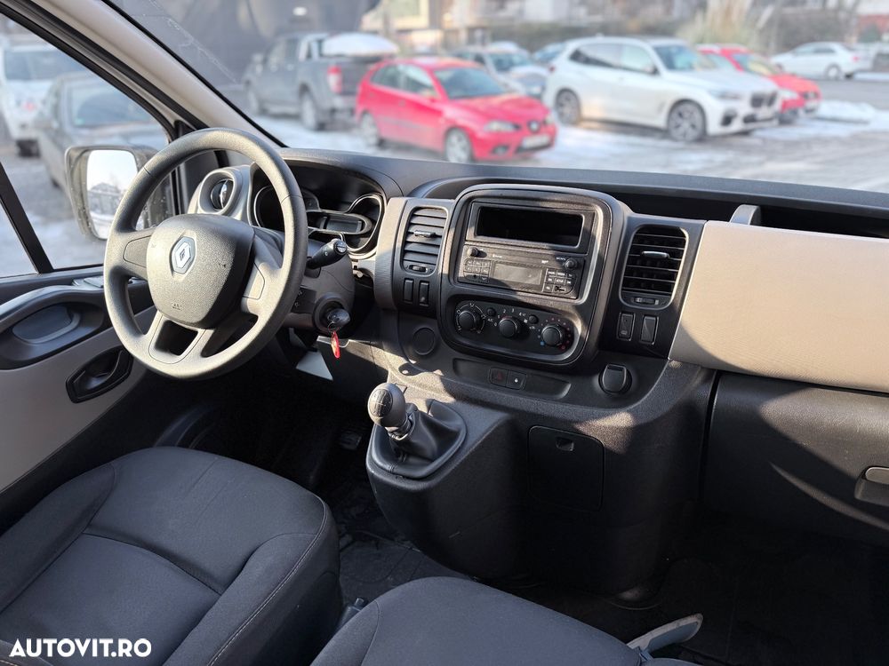 Renault Trafic - 18