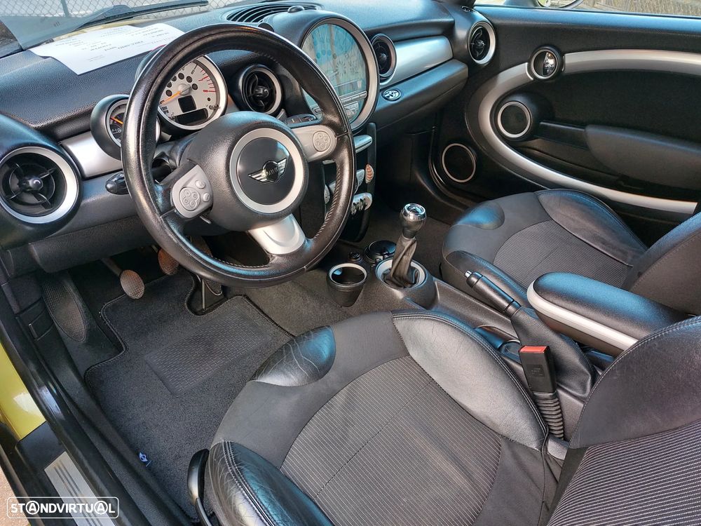 MINI Cabrio Cooper - 11
