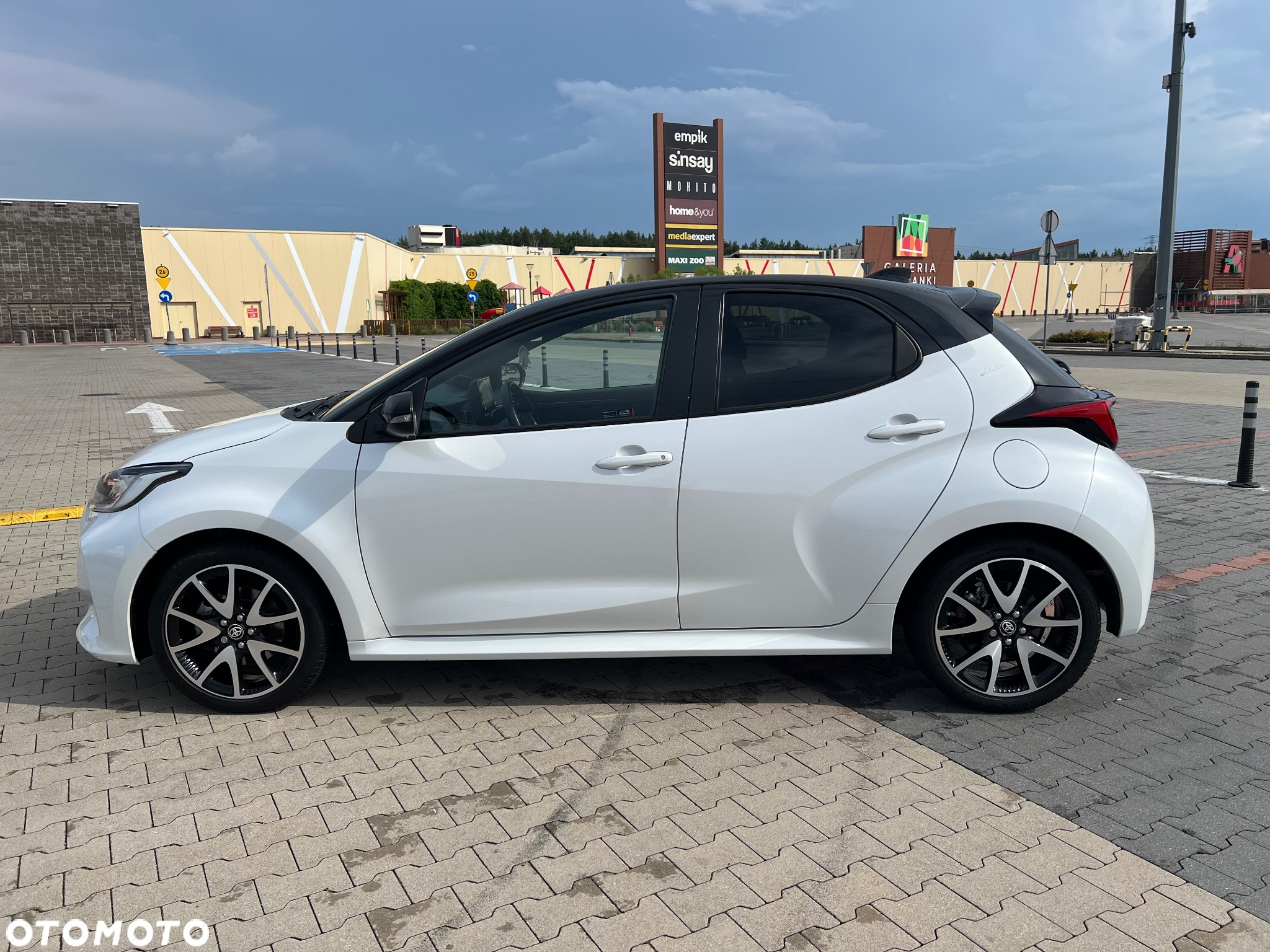 Toyota Yaris Hybrid 1.5 Selection Style - 3