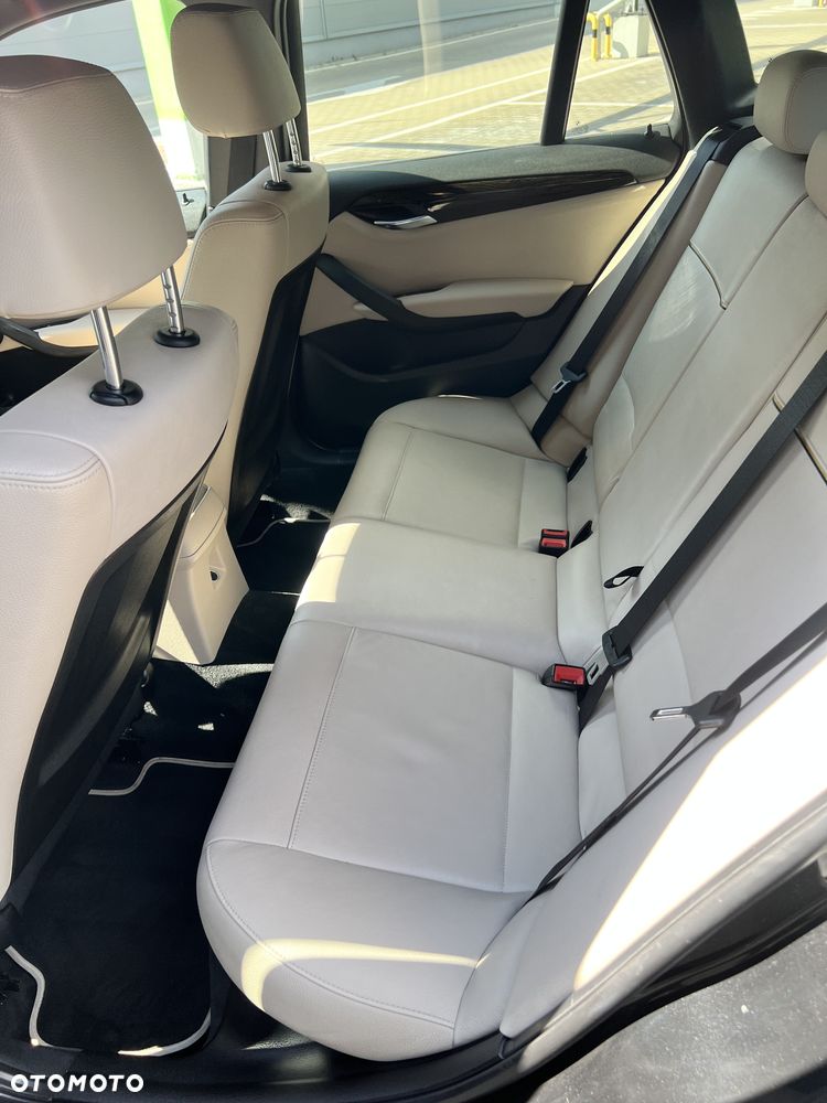 BMW X1 - 18