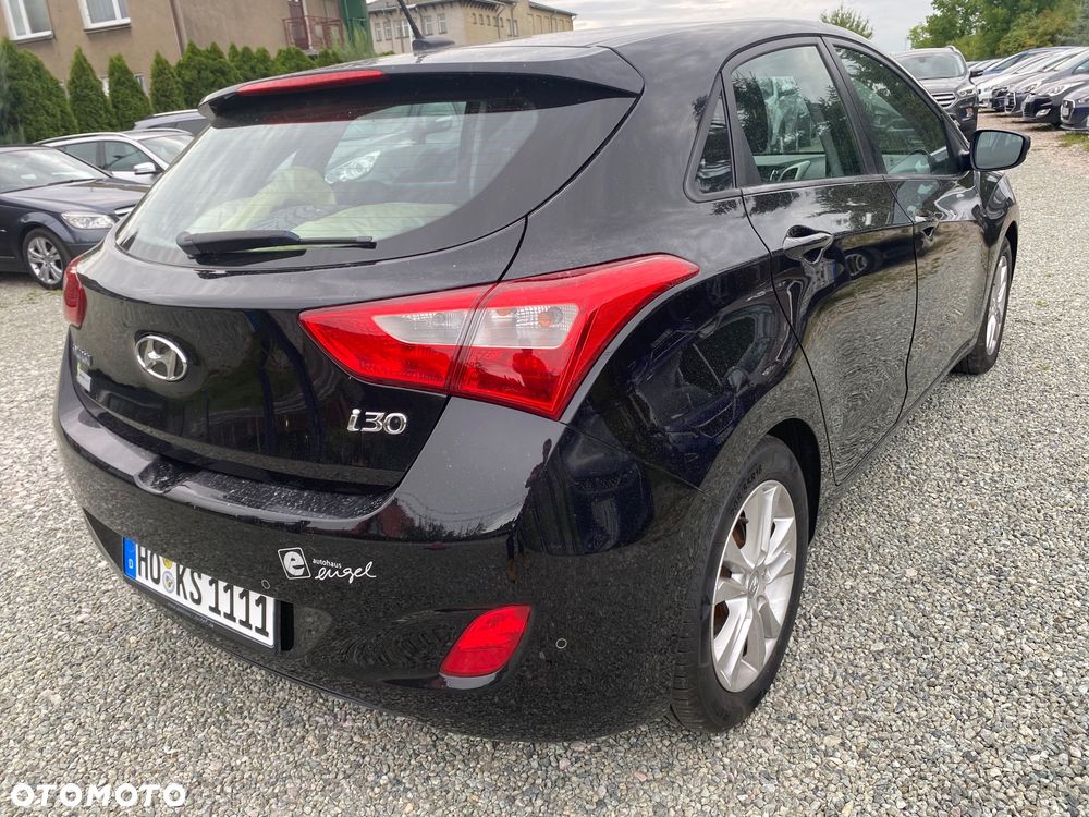 Hyundai i30 1.4 Premium - 14