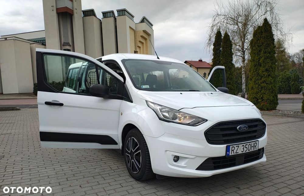 Ford Transit Connect II - 17