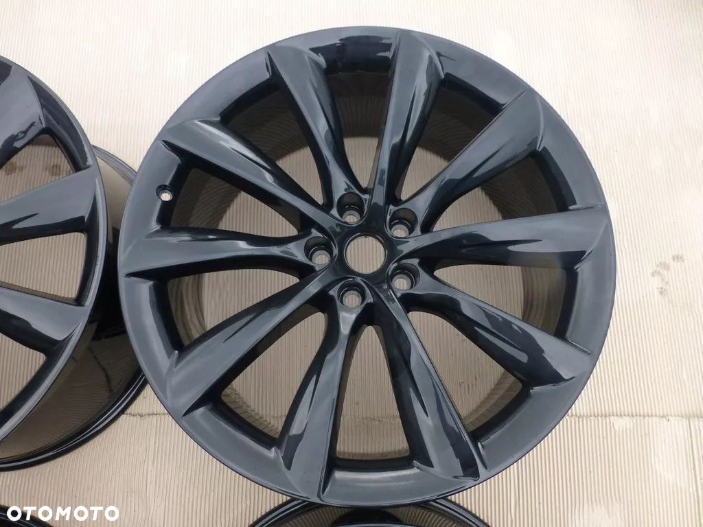 Tesla X 22'' Oryginalne, Czarny połysk - 1