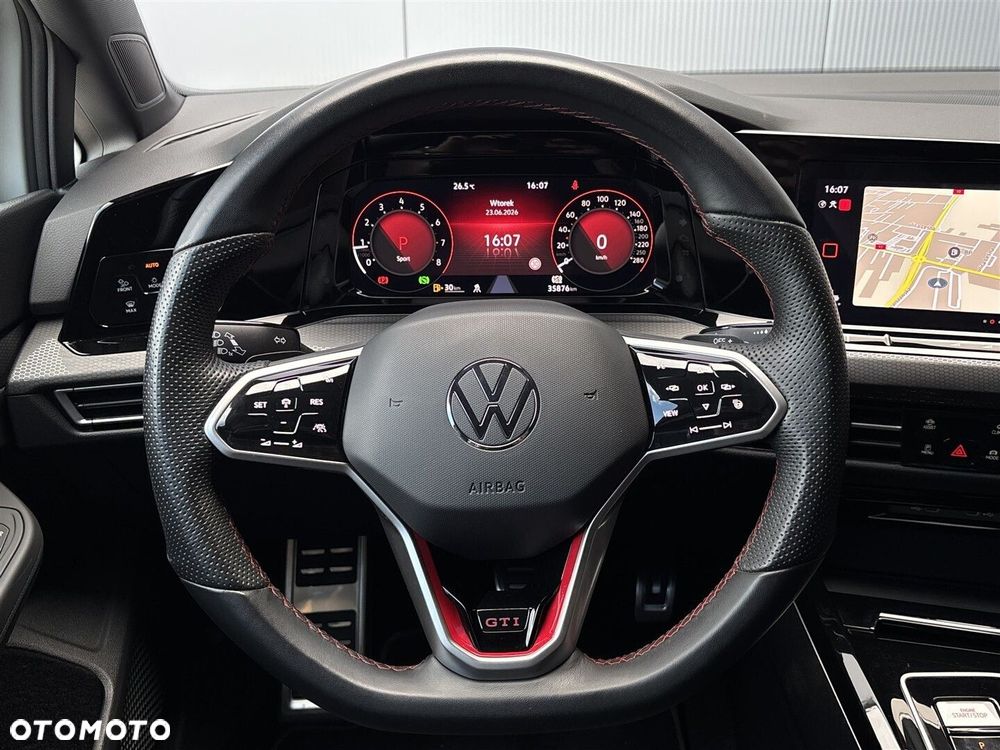 Volkswagen Golf - 15