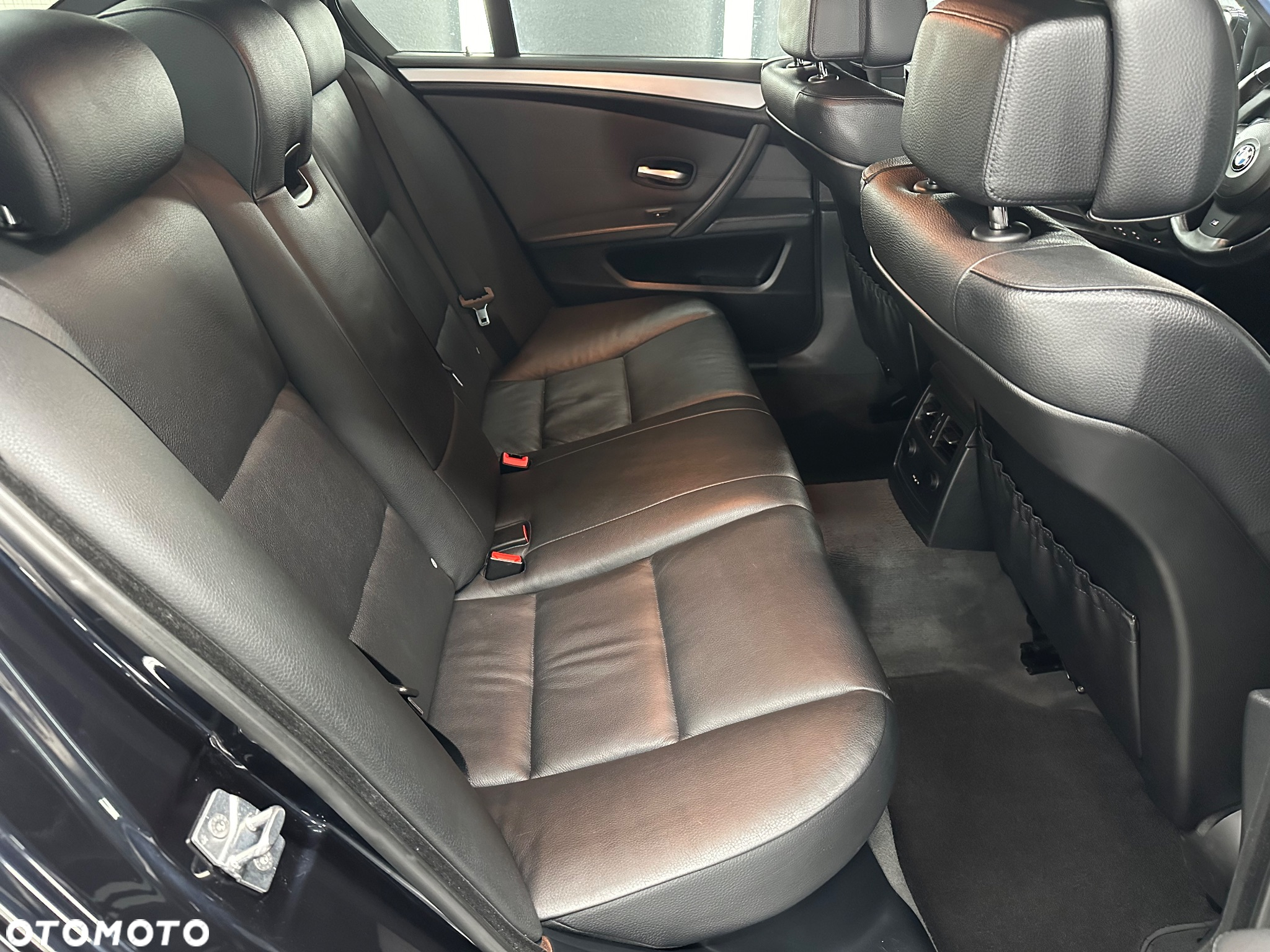 BMW Seria 5 - 36