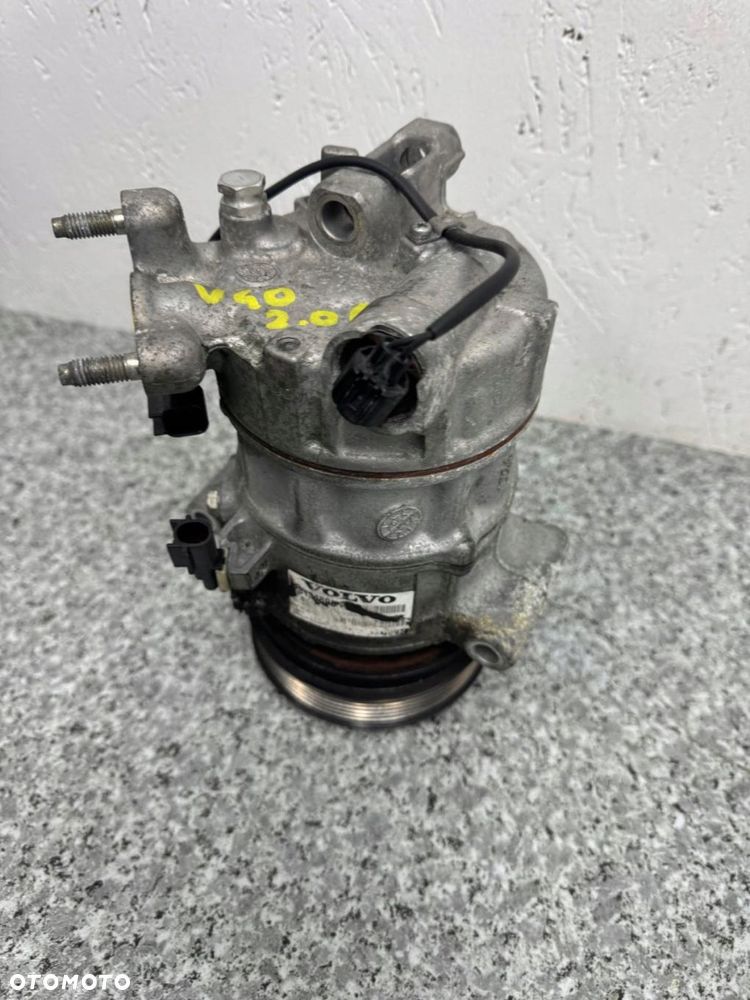 sprężarka kompresor klimatyzacji volvo v40 ii 2012-2018r 31348965 2.0 d - 5