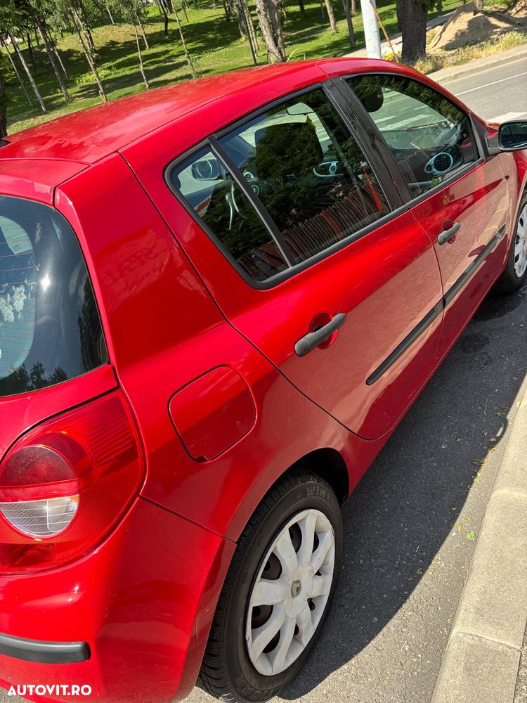Renault Clio - 3