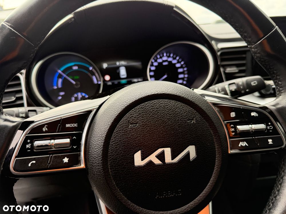 Kia Ceed - 13