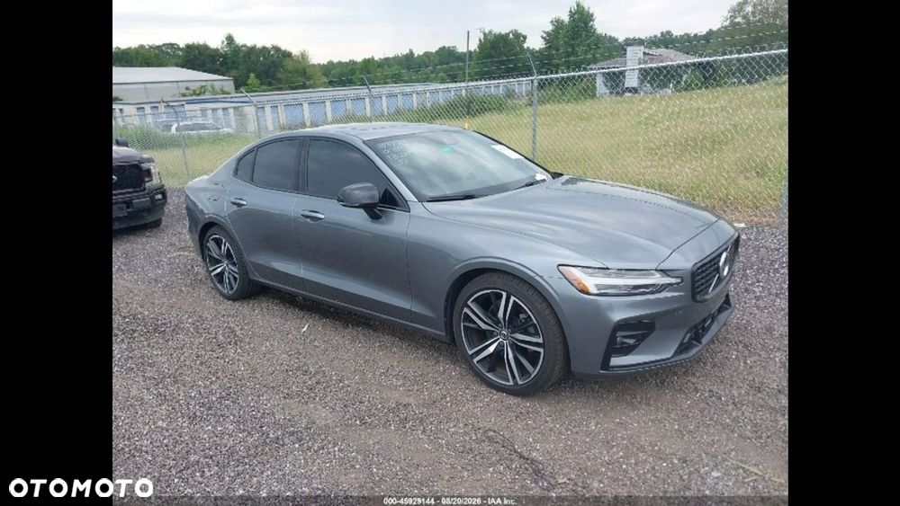 Volvo S60 T5 AWD R-Design - 1
