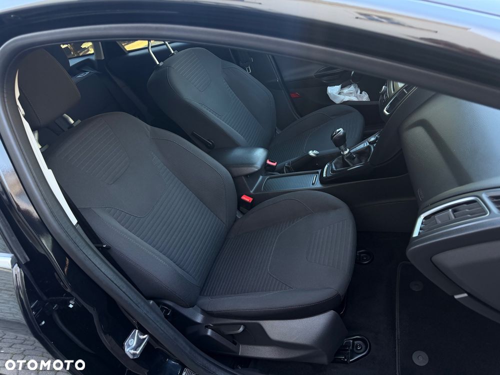 Ford Focus 1.5 EcoBoost Start-Stopp-System Business Edition - 25