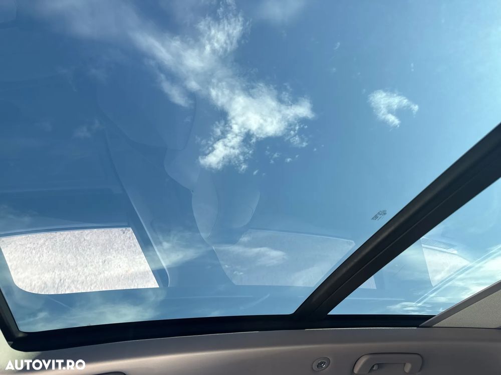 Volkswagen Touareg V6 TDI 4MOTION Elegance - 28