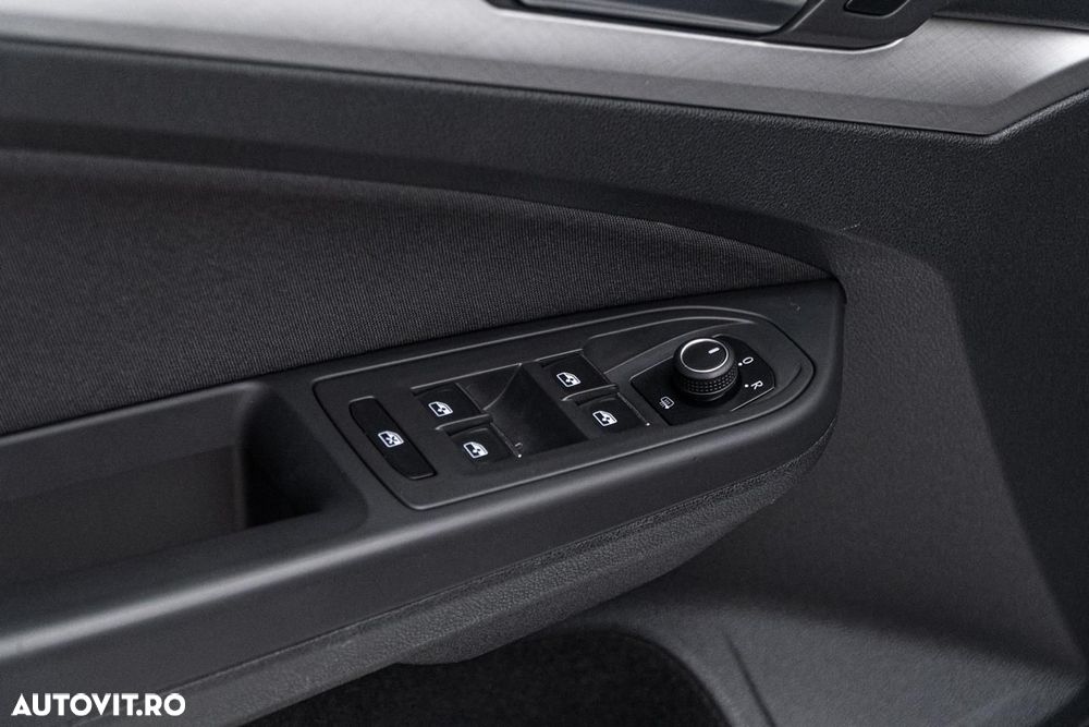 Volkswagen Golf 1.0 TSI (BlueMotion Technology) Comfortline - 24