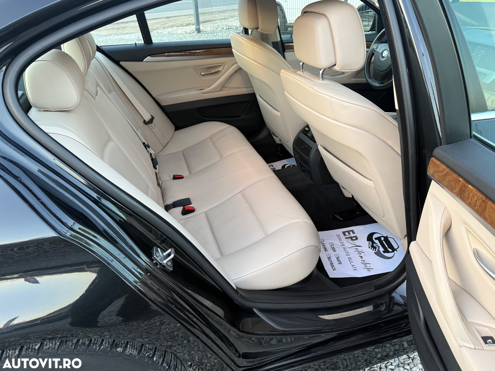 BMW Seria 5 520i Aut. Modern Line - 14