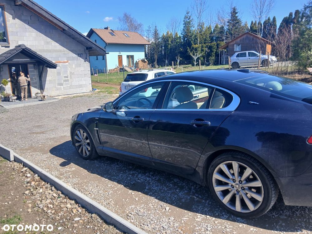 Jaguar XF 3.0 V6 D - 3