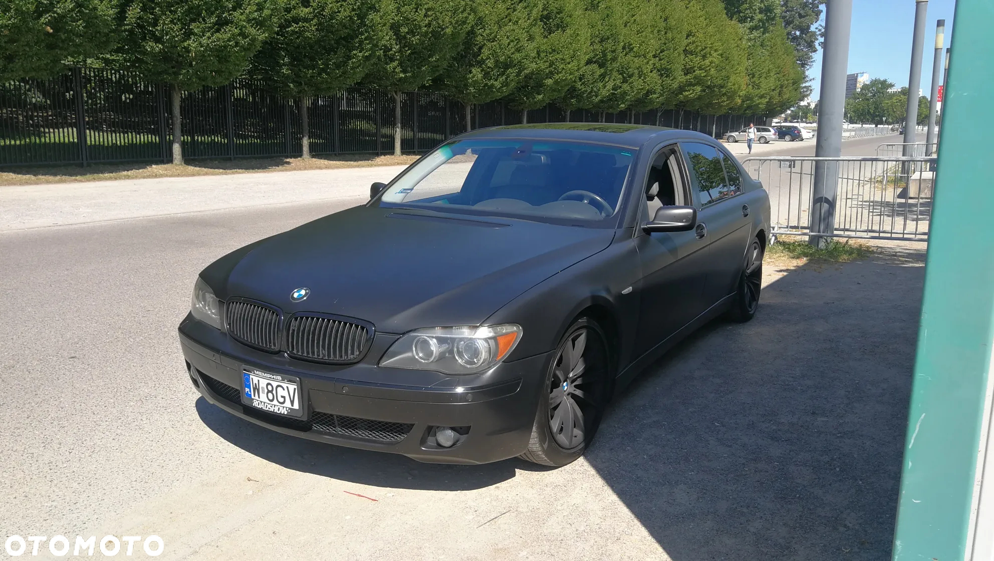 BMW Seria 7 750Li - 4