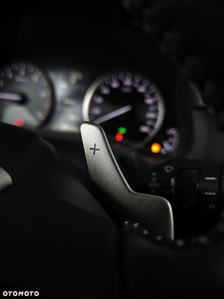 Lexus NX 200t Comfort AWD - 19