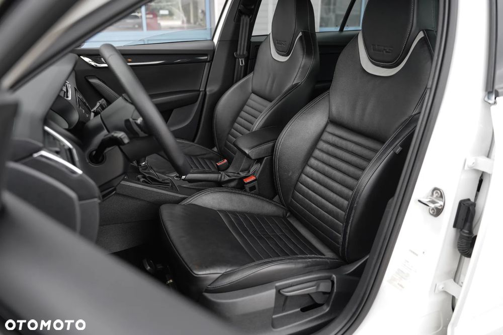 Skoda Octavia 2.0 TDI RS DSG - 21