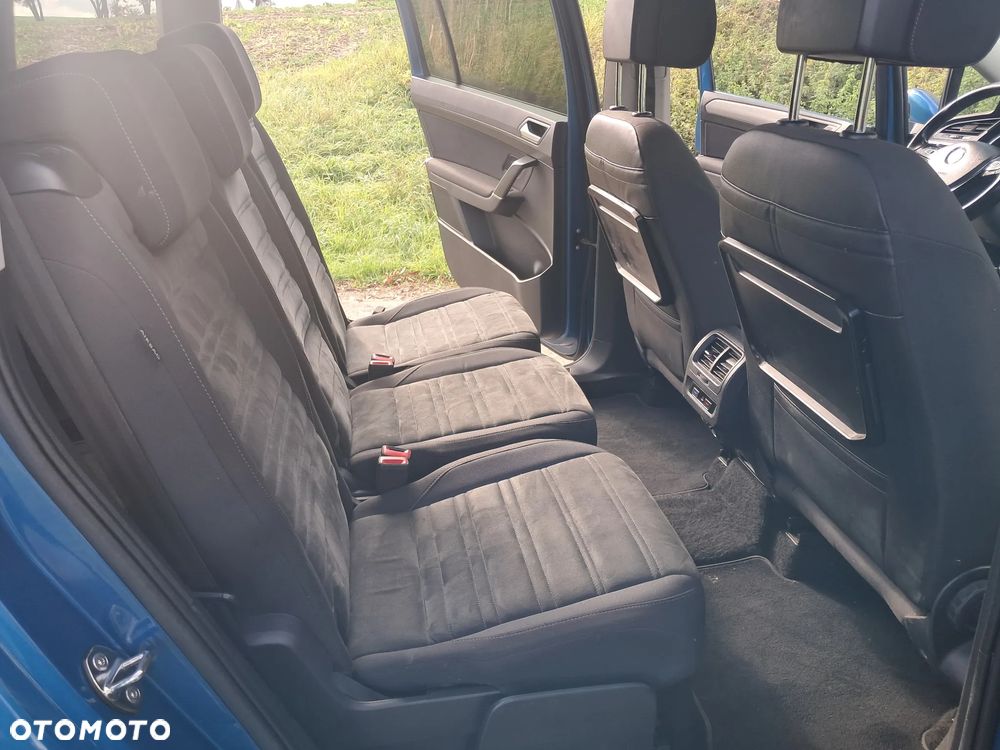 Volkswagen Touran 1.6 TDI SCR DSG IQ.DRIVE - 14