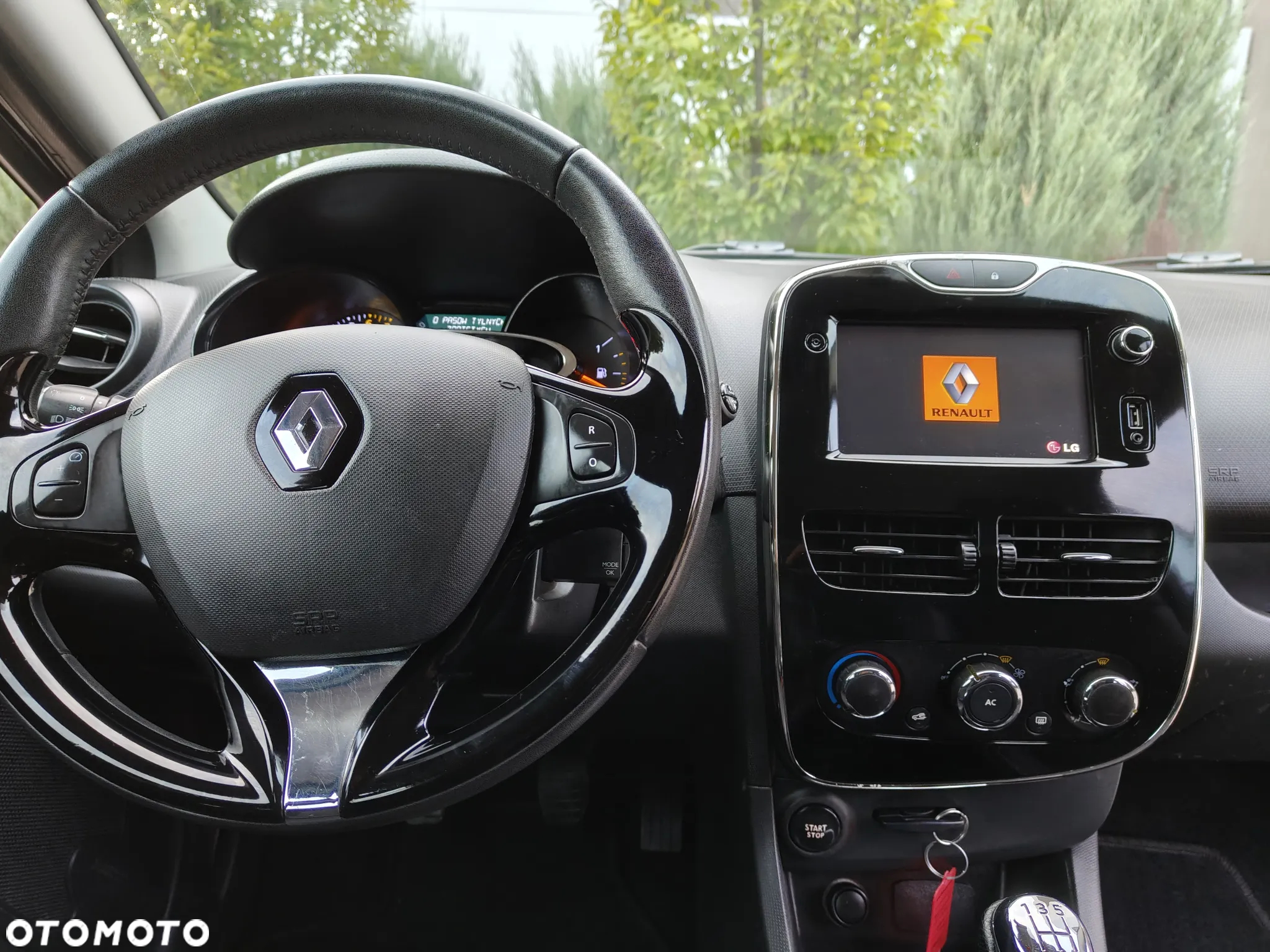 Renault Clio 1.2 16V 75 GPS - 13