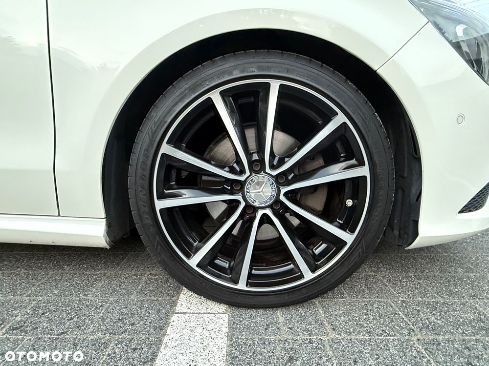 Mercedes-Benz CLA Shooting Brake 200 7G-DCT Urban - 36