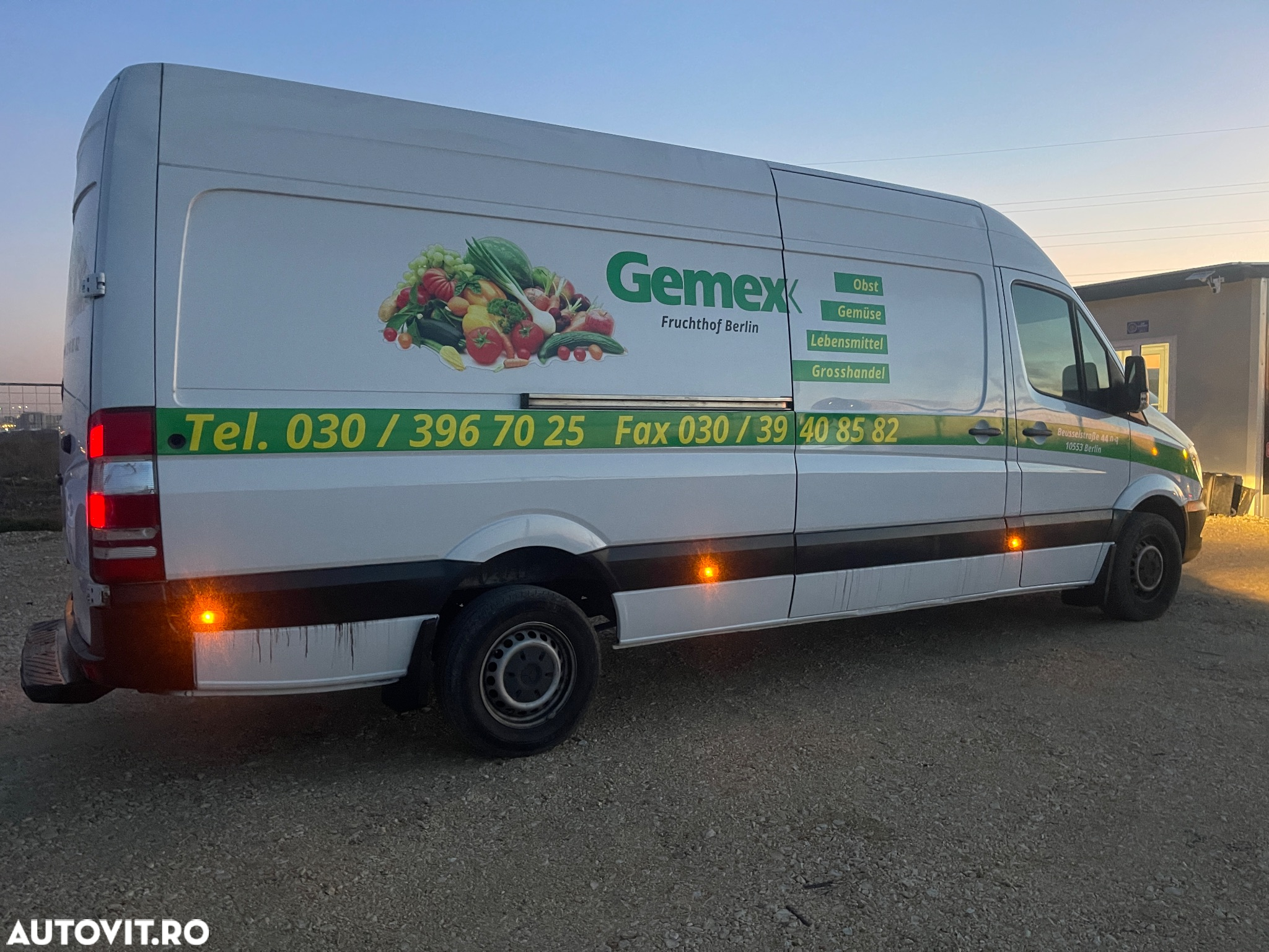 Mercedes-Benz Sprinter - 12