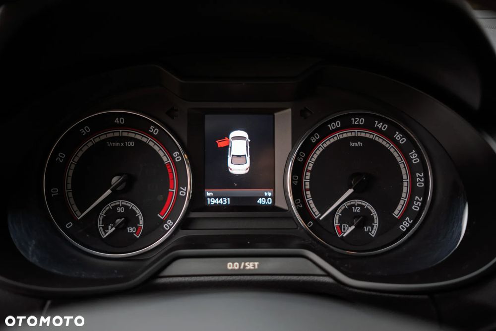 Skoda Octavia 2.0 TSI RS Challenge 245 DSG - 14