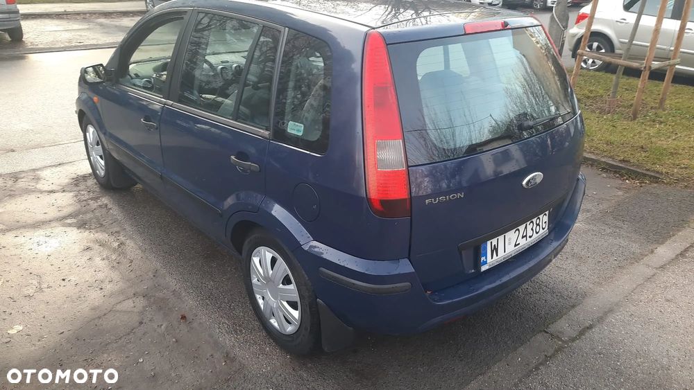 Ford Fusion - 4