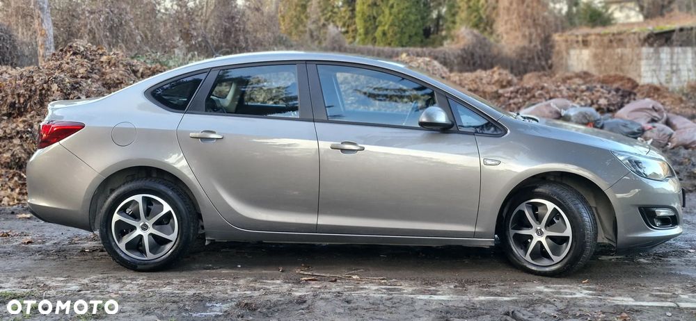 Opel Astra 1.6 Enjoy - 6