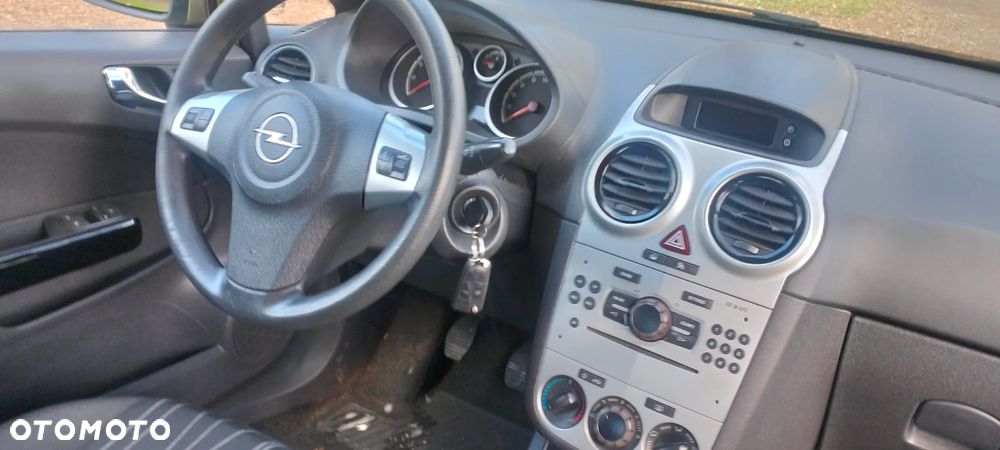 Opel Corsa 1.2 16V Enjoy - 40