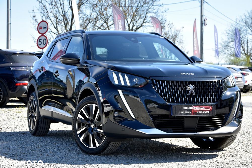 Peugeot 2008 PureTech 130 EAT8 GT - 15