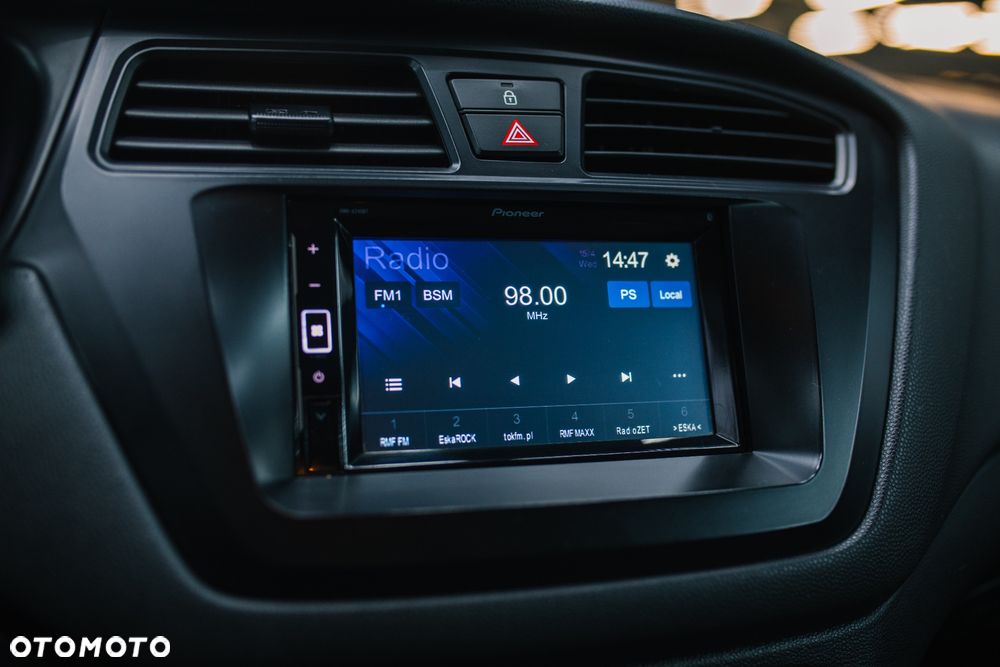 Hyundai i20 1.2 Fresh - 24