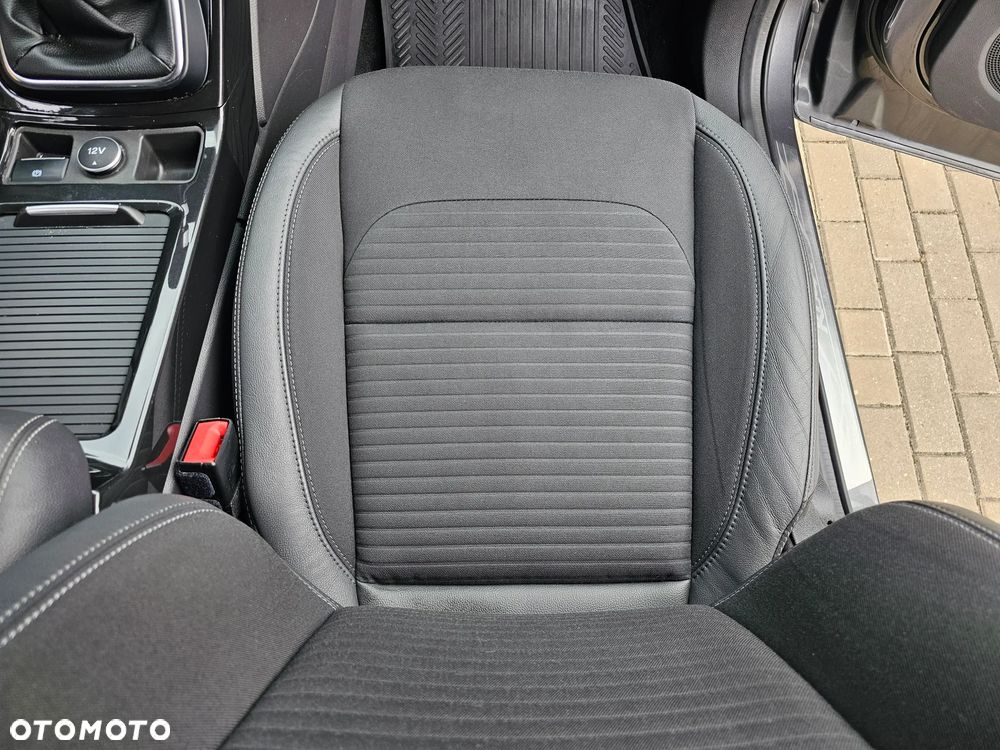 Ford Kuga 2.0 TDCi FWD Titanium Plus - 15