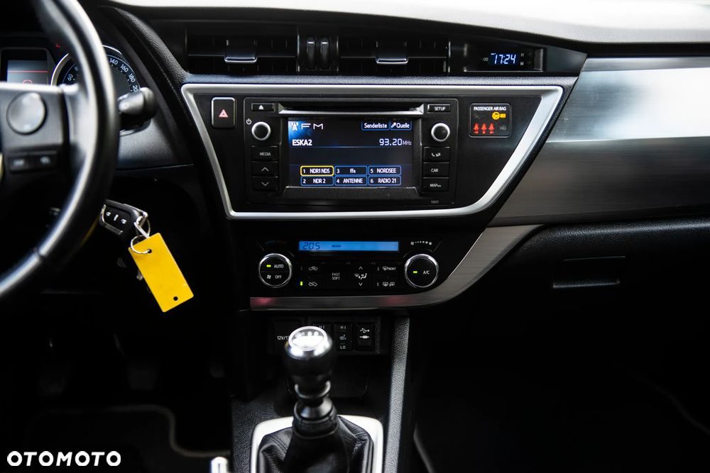 Toyota Auris 1.6 Valvematic Comfort - 34