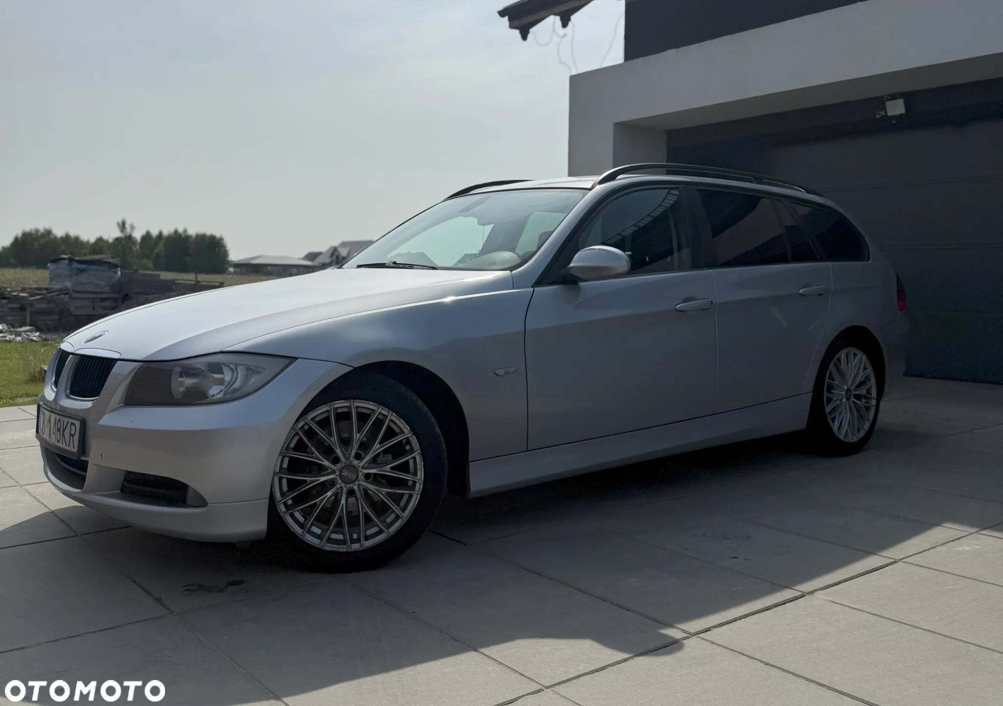 BMW Seria 3 320d DPF Touring - 12