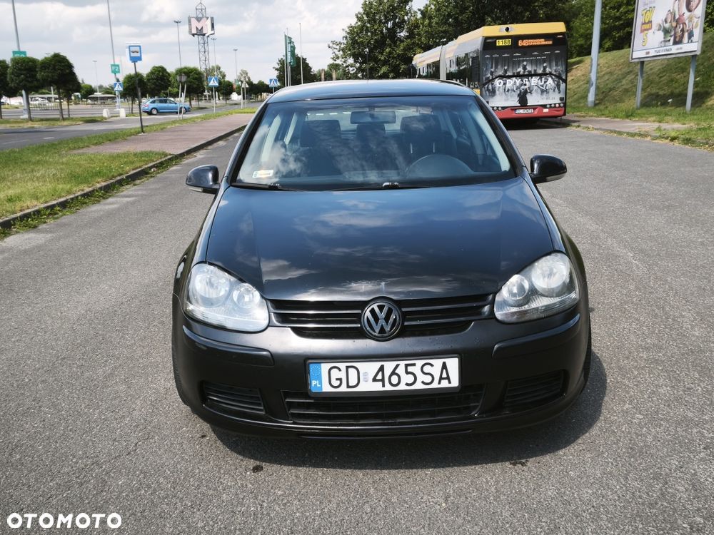 Volkswagen Golf - 2