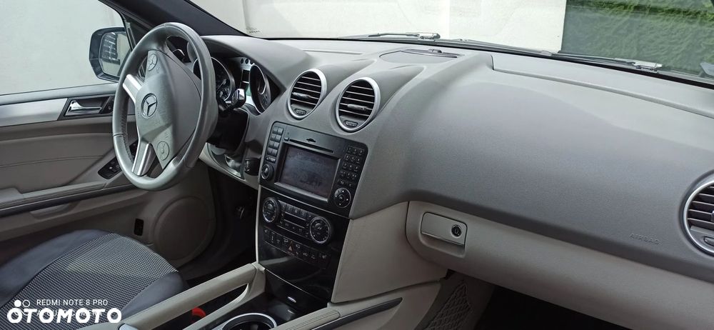 Mercedes-Benz ML - 9