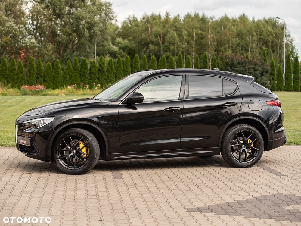 Alfa Romeo Stelvio 2.0 Turbo 16V AT8-Q4 Veloce - 8