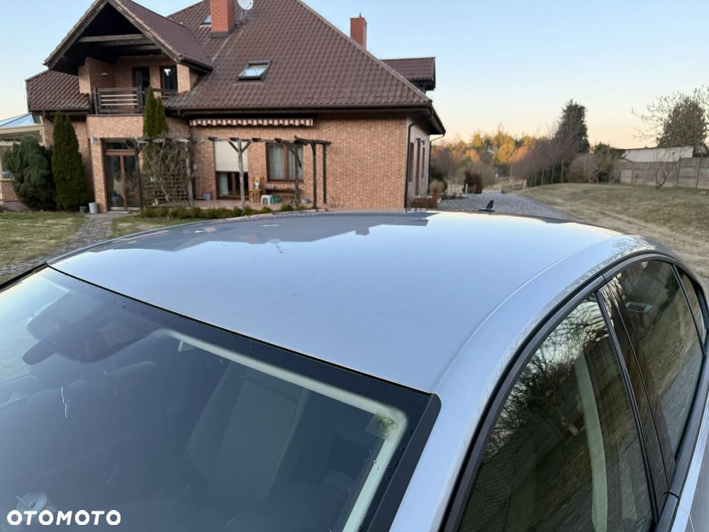 Volkswagen Passat 2.0 TDI BMT Comfortline - 16
