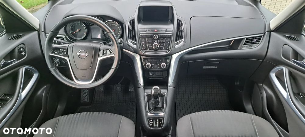 Opel Zafira - 22