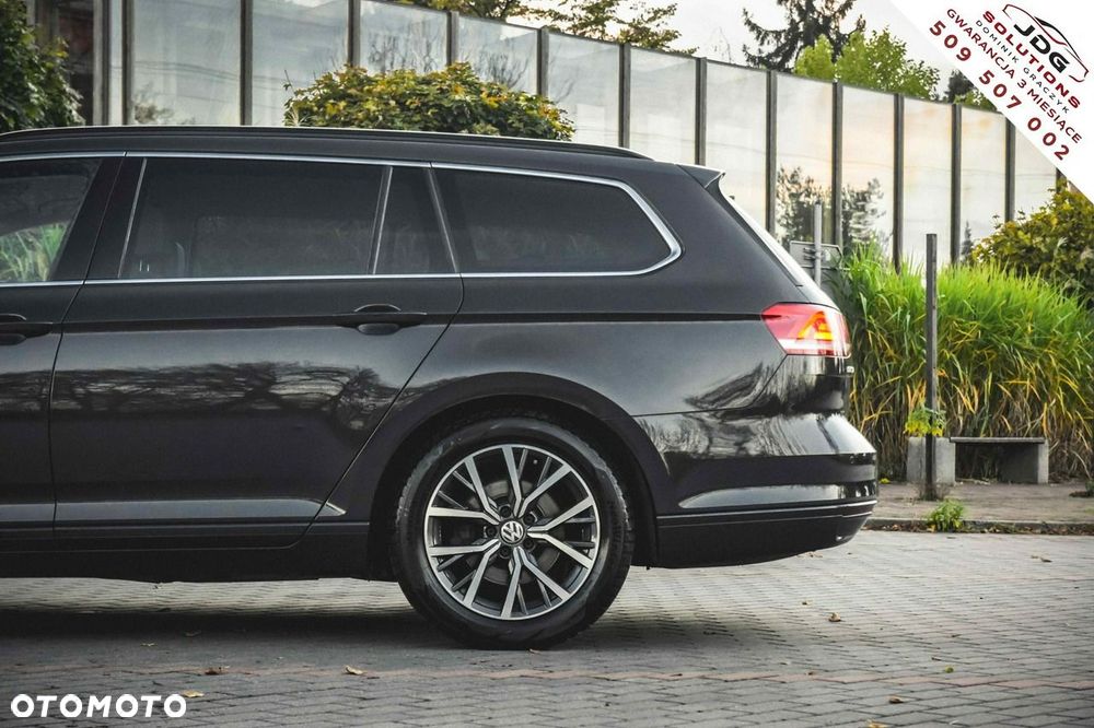 Volkswagen Passat - 10