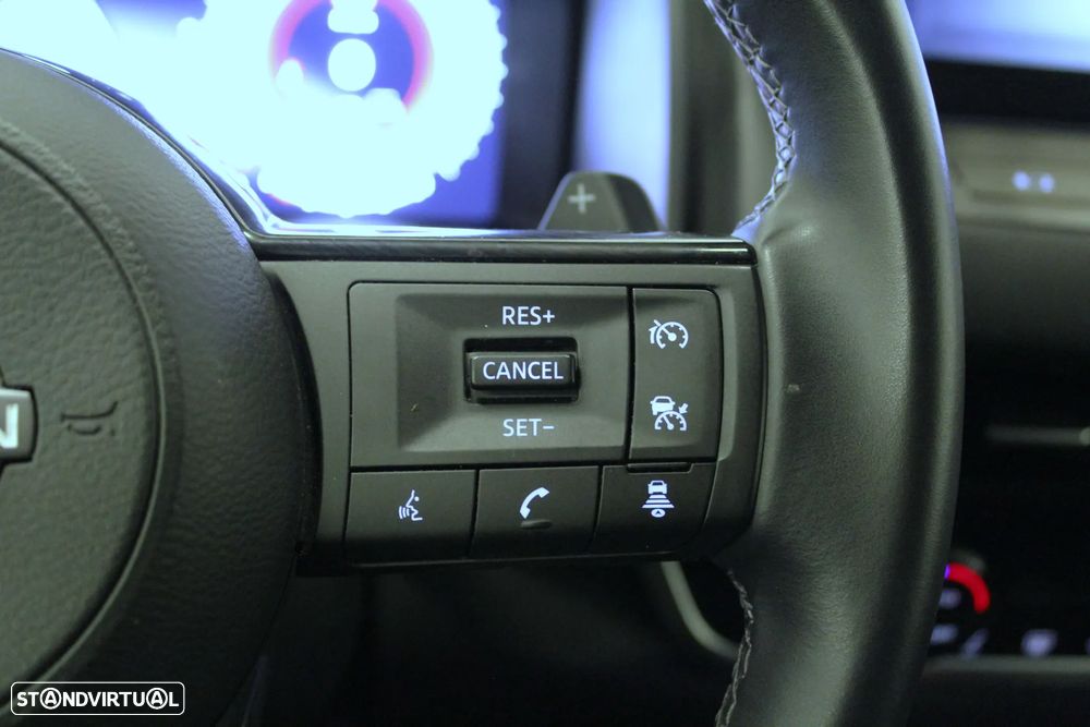 Nissan Qashqai 1.3 DIG-T N-Connecta LED Xtronic - 12