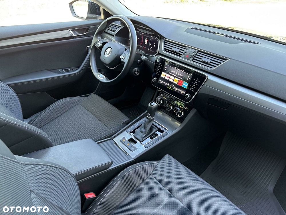 Skoda Superb 2.0 TDI SCR Style DSG - 17