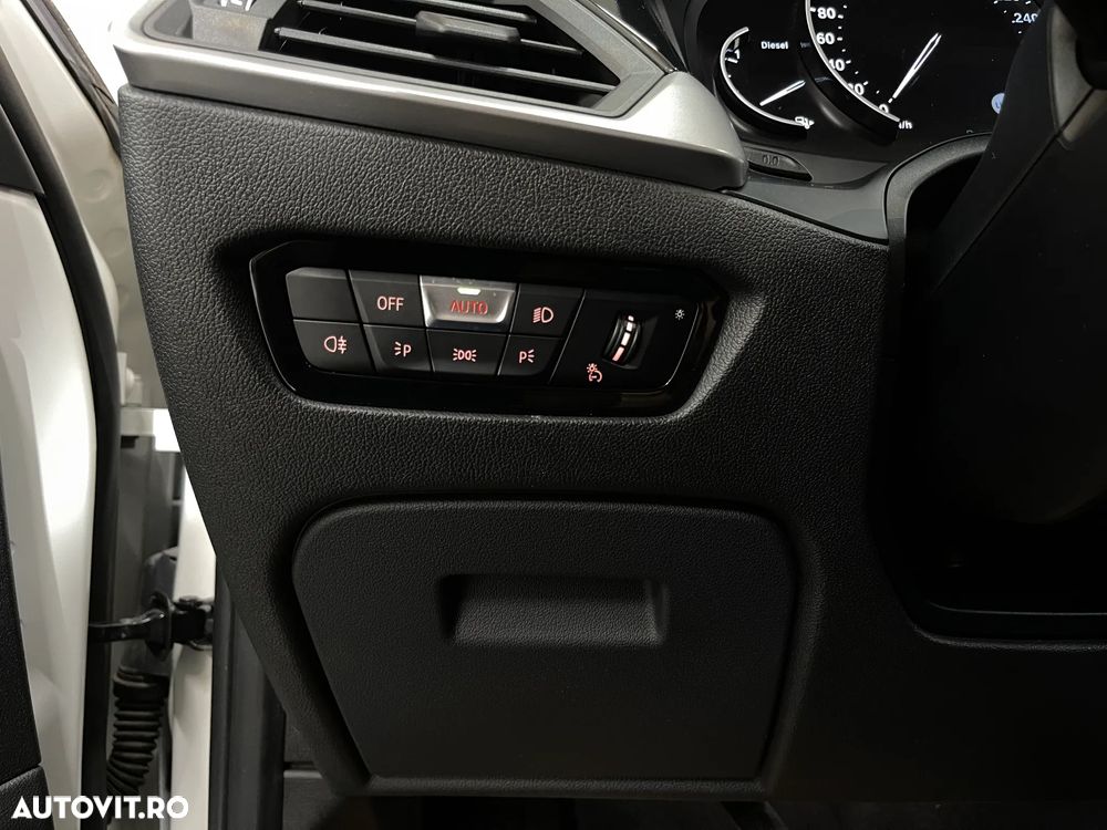 BMW Seria 3 320d xDrive AT Advantage - 24