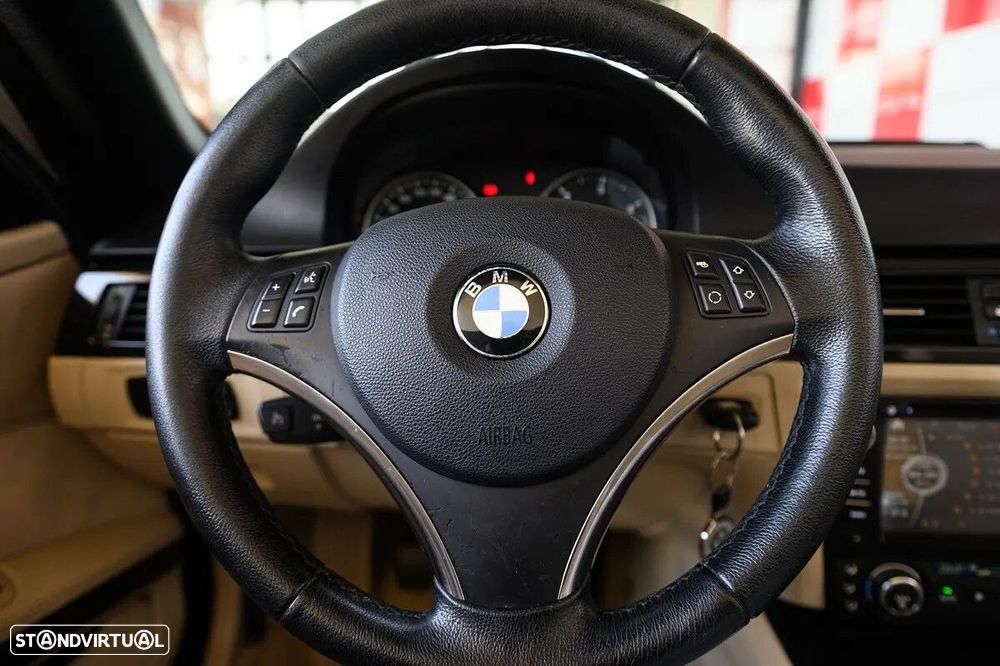 BMW 320 - 30