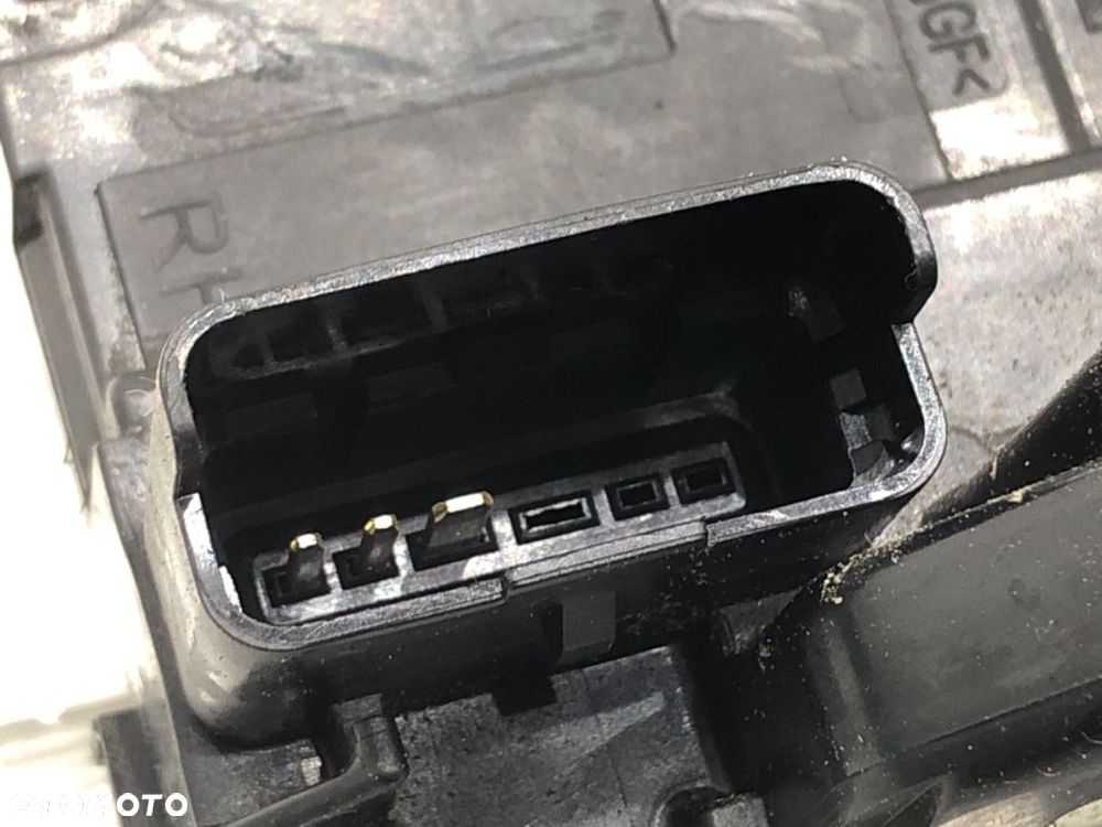 ZAMEK DRZWI PRAWY TYŁ - 76.00 PLN - INFINITI Q70 (Y51) 2013 - 2022 3.0 175 kW [238 KM] olej - 3