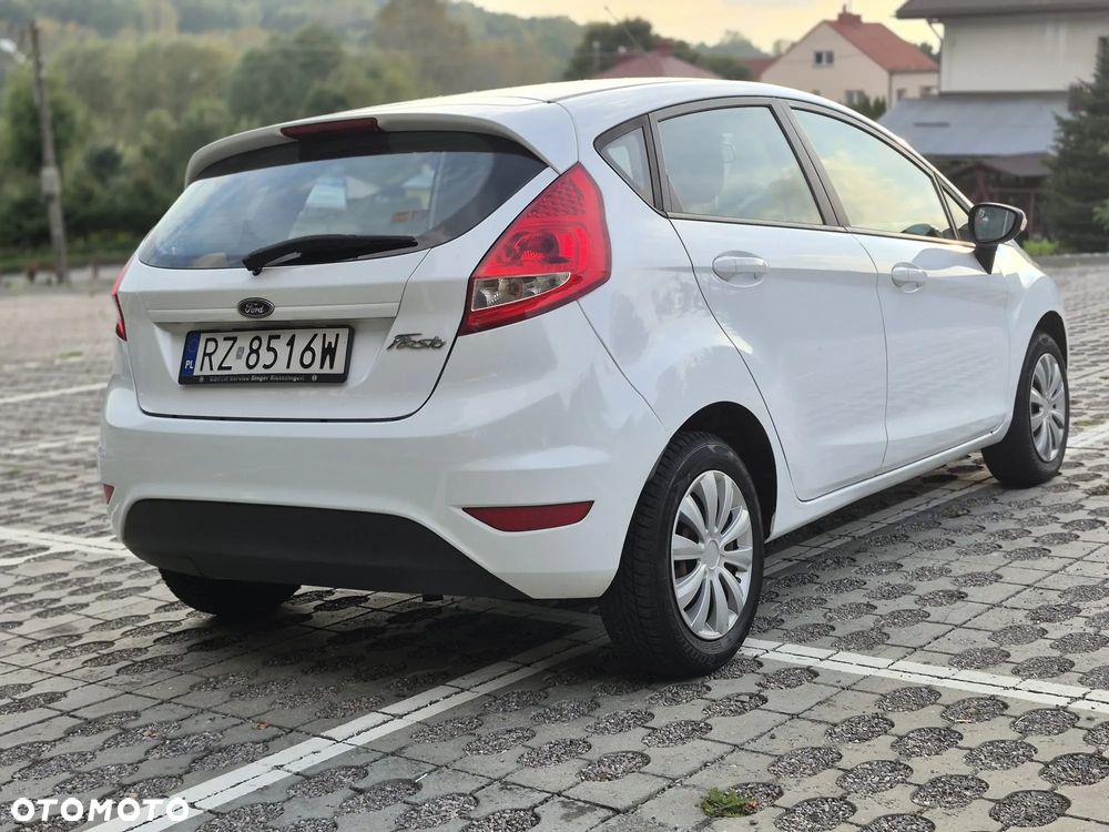 Ford Fiesta 1.25 Ambiente - 6